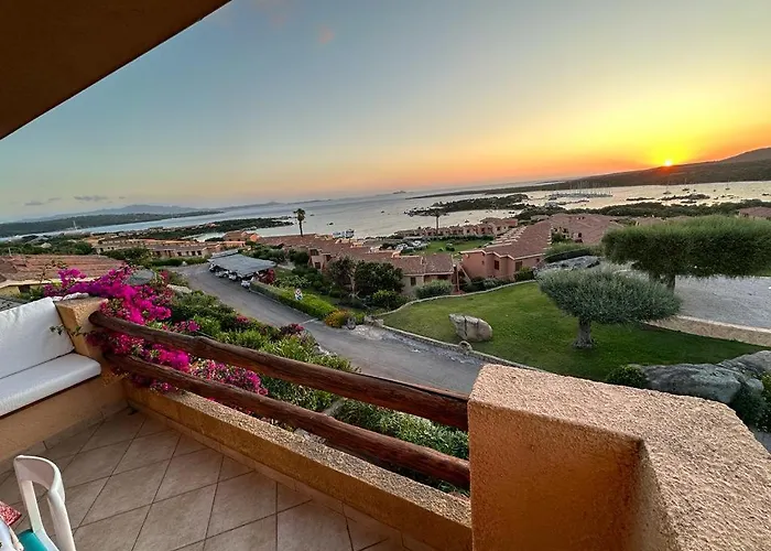 Casa Bellavista Trilocale Con Splendida Vista Mare Daire Golfo Aranci